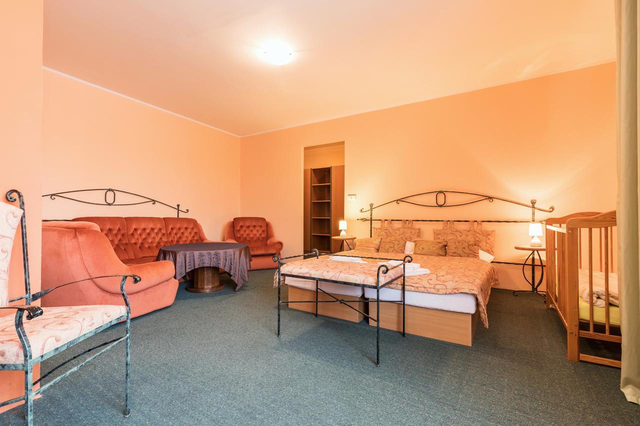 Kyjovský pivovar - hotel, restaurace, pivní lázně Esterno foto